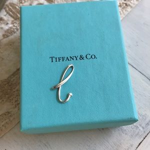 Elsa Peretti “B” pendent